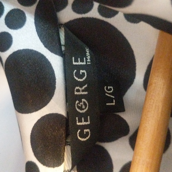 3/$20 George Sleeveless Top - Picture 2 of 3